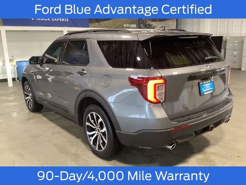 Certified 2024 Ford Explorer ST-Line w/ Class IV Trailer Tow Package image 4