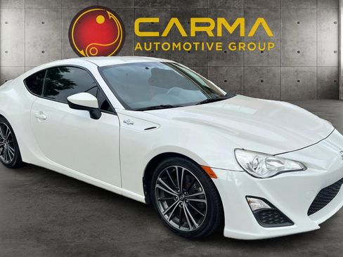 Used 2013 Scion FR-S 10 Series image 7