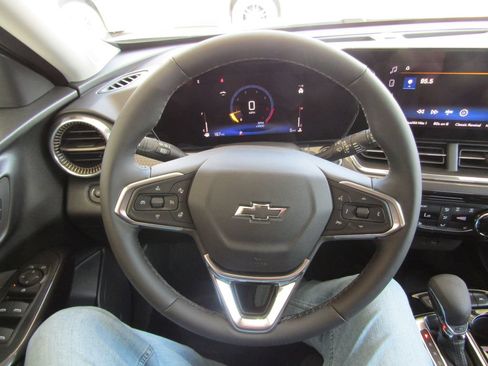 New 2026 Chevrolet Trax ACTIV w/ Driver Confidence Package FWD image 23