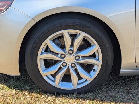 Used 2017 Chevrolet Impala LT image 10