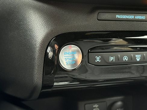 Used 2024 Ford Escape ST-Line Elite w/ Premium Technology Package image 22