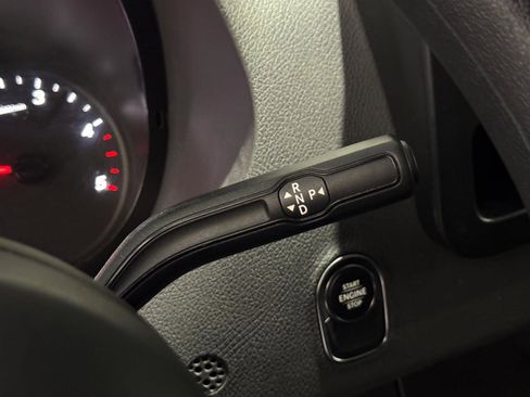 Used 2022 Mercedes-Benz Sprinter 2500 image 13