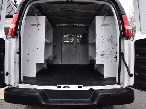 Used 2018 GMC Savana 2500 w/ Communications Package RWD image 20