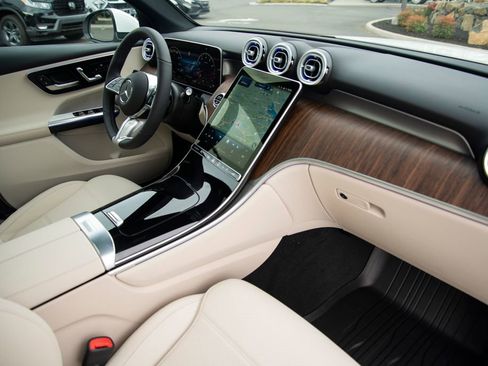 New 2026 Mercedes-Benz GLC 300 4MATIC image 18