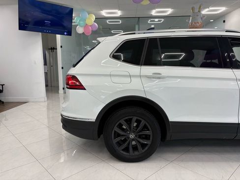 Used 2024 Volkswagen Tiguan SE image 8
