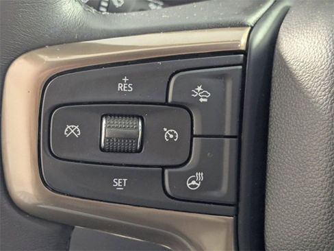 Used 2023 Chevrolet Silverado 3500 High Country image 16