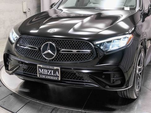 Certified 2026 Mercedes-Benz GLC 300 image 11