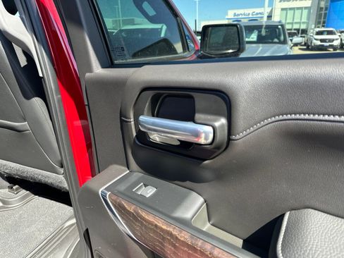 Used 2022 GMC Sierra 1500 Denali w/ Denali Premium Package AWD/4WD image 38