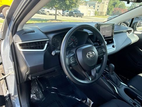 Used 2024 Toyota Corolla LE FWD image 34