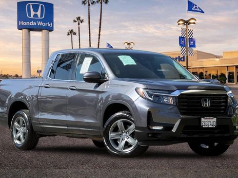 Certified 2023 Honda Ridgeline RTL image 2