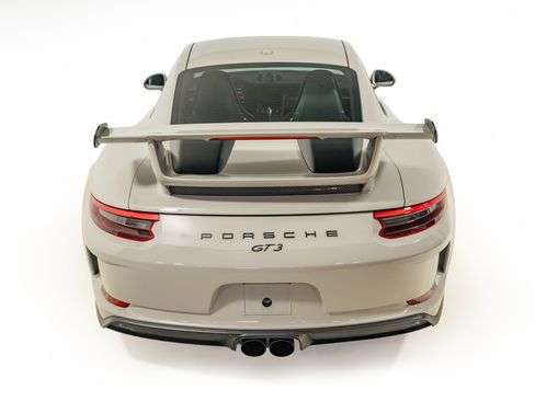 Used 2018 Porsche 911 GT3 RWD image 7