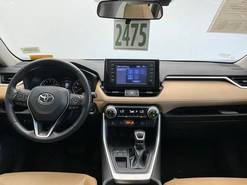 Used 2019 Toyota RAV4 XLE Premium w/ Cold Weather Package FWD image 11