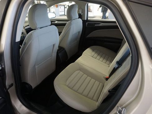 Used 2018 Ford Fusion S image 18