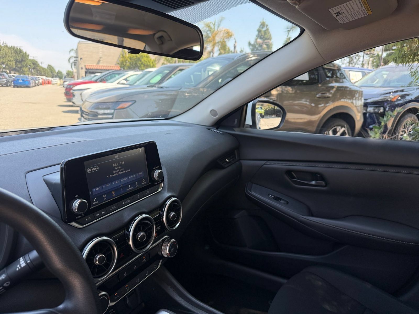 Used 2025 Nissan Sentra S FWD image 31