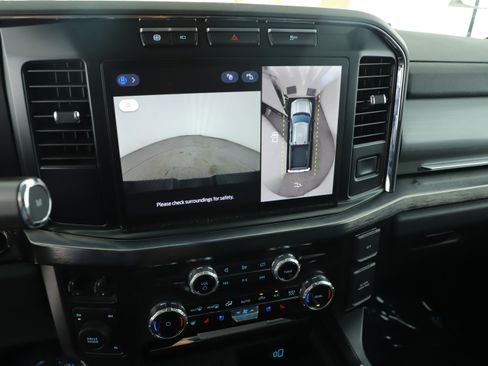 Used 2024 Ford F250 Lariat AWD/4WD image 13