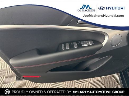 Used 2025 Genesis G70 3.3T Advanced image 20