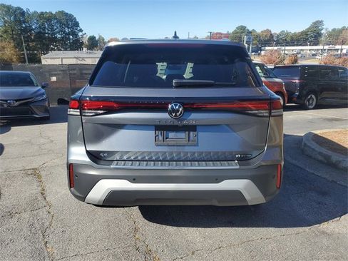 New 2025 Volkswagen Tiguan SE image 5