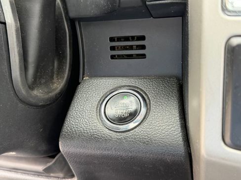 Used 2017 Ford F250 Lariat w/ Lariat Ultimate Package image 22