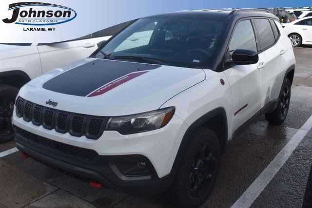 Used 2023 Jeep Compass Trailhawk AWD/4WD image 1
