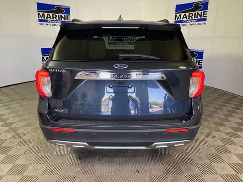 Used 2024 Ford Explorer XLT w/ Equipment Group 202A RWD image 17
