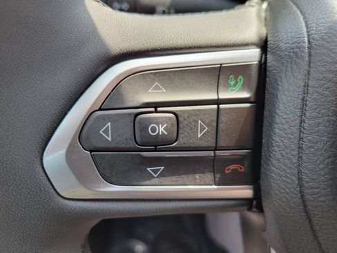 Certified 2023 Jeep Compass Limited AWD/4WD image 10