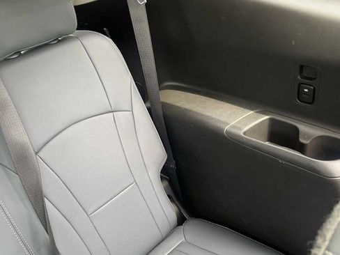 Used 2019 Buick Enclave Essence AWD/4WD image 36