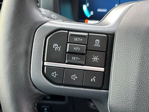 Used 2019 Ford F150 Lariat w/ Equipment Group 502A Luxury AWD/4WD image 18