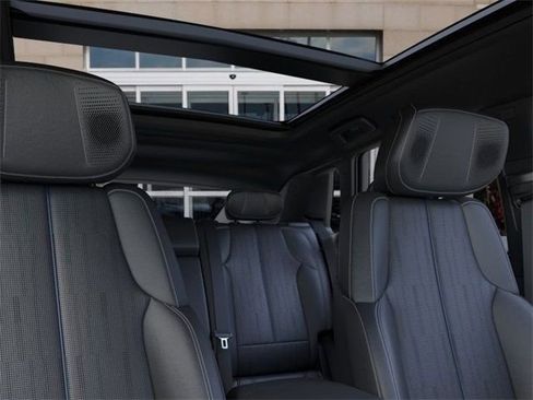 New 2026 Cadillac Lyriq Signature Sport image 24