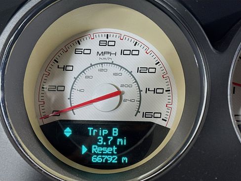 Used 2012 Dodge Challenger R/T image 18