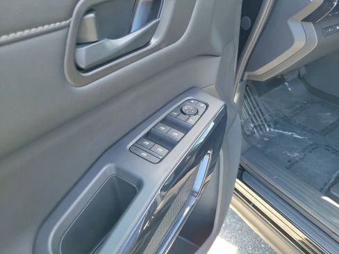New 2026 Nissan Pathfinder SV FWD image 6