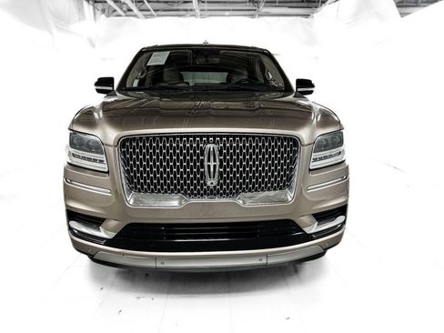 Used 2018 Lincoln Navigator Reserve w/ Technology Package image 2
