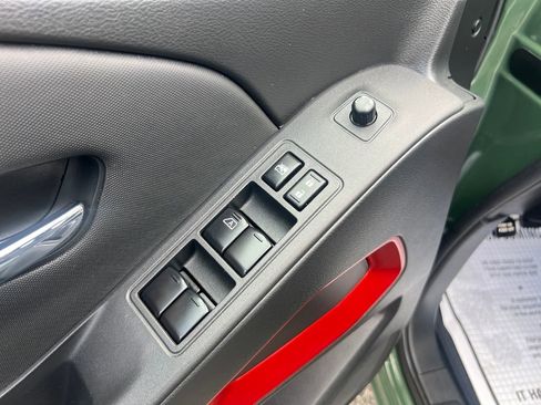 Used 2024 Nissan Frontier PRO-4X w/ Off-Road Protection Package image 12