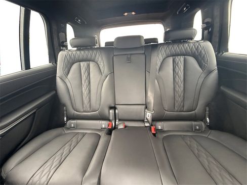 New 2026 BMW X7 M60i w/ Executive Package image 20