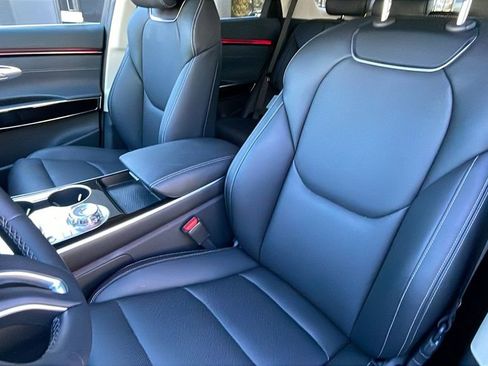 Used 2026 Genesis GV70 2.5T image 15