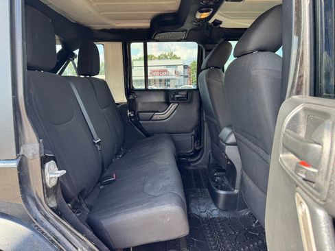 Used 2016 Jeep Wrangler Unlimited Sport w/ Quick Order Package 24S AWD/4WD image 18