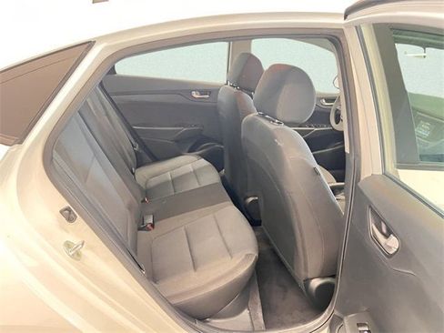 Used 2021 Hyundai Accent SE image 7