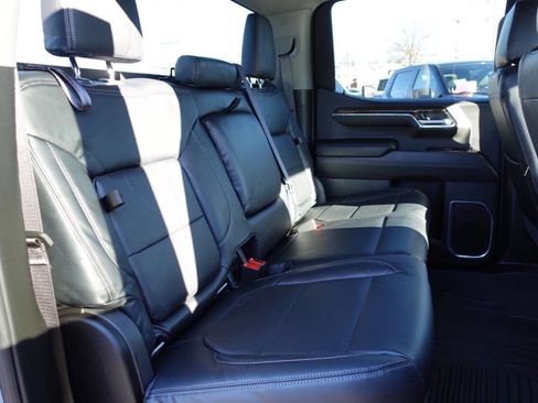 Used 2024 GMC Sierra 1500 Elevation image 25