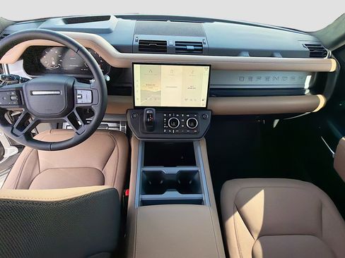 New 2026 Land Rover Defender 90 V8 AWD/4WD image 14