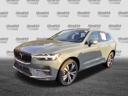 Certified 2022 Volvo XC60 B5 Inscription w/ Climate Package image 5