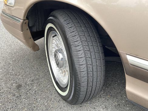 Used 1993 Mercury Grand Marquis LS image 38