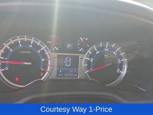Used 2018 Toyota 4Runner TRD Off-Road Premium AWD/4WD image 13