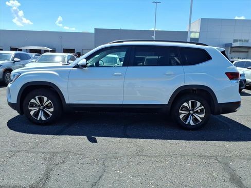 New 2026 Volkswagen Atlas SE image 3