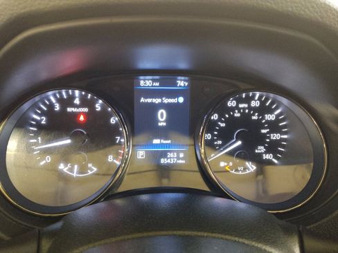 Used 2022 Nissan Rogue Sport SV FWD image 23