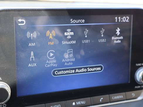 Used 2025 Nissan Sentra SV FWD image 8