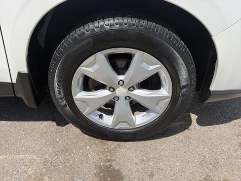 Used 2014 Subaru Forester 2.5i Limited AWD/4WD image 14