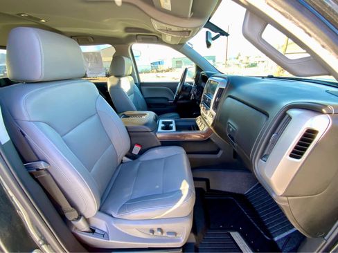 Used 2018 GMC Sierra 1500 SLT w/ SLT Preferred Package image 24