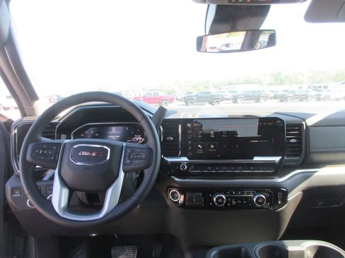New 2026 GMC Sierra 2500 SLE w/ SLE Value Package; AWD/4WD image 14