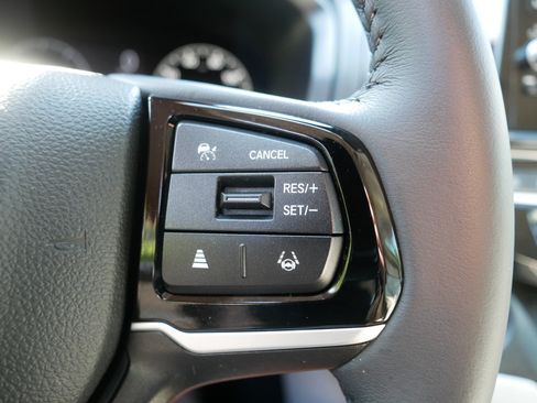 Used 2025 Honda Odyssey EX-L image 29