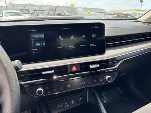 Used 2025 Kia K5 LXS FWD image 17