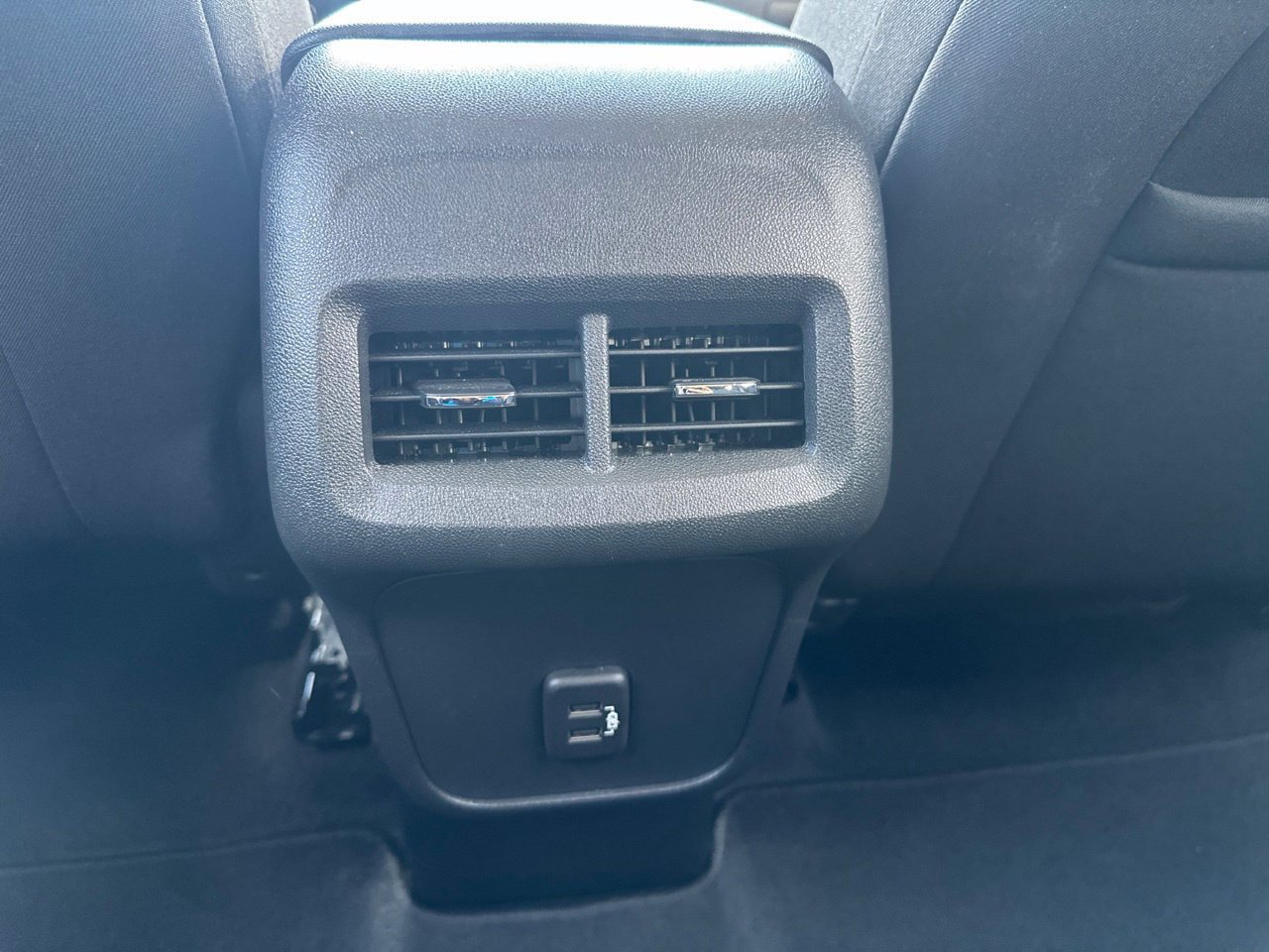 Used 2023 Chevrolet Equinox LT FWD image 24